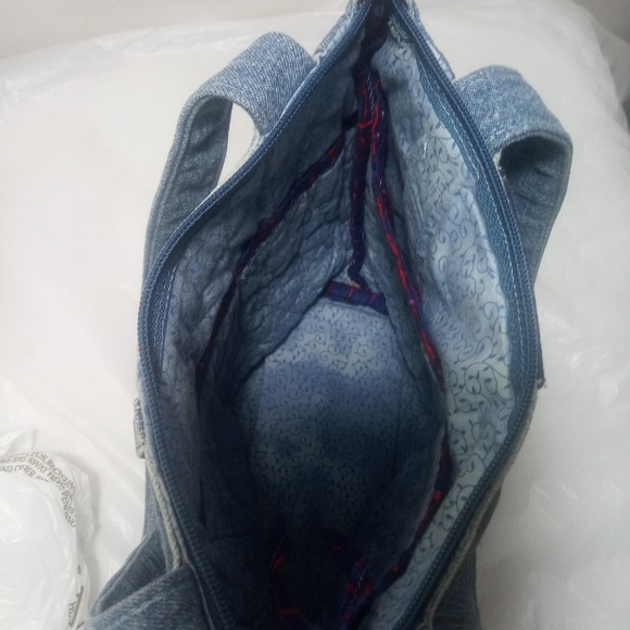 Tommy Hilfiger handmade denim purse. ➗ - Picture 4 of 6